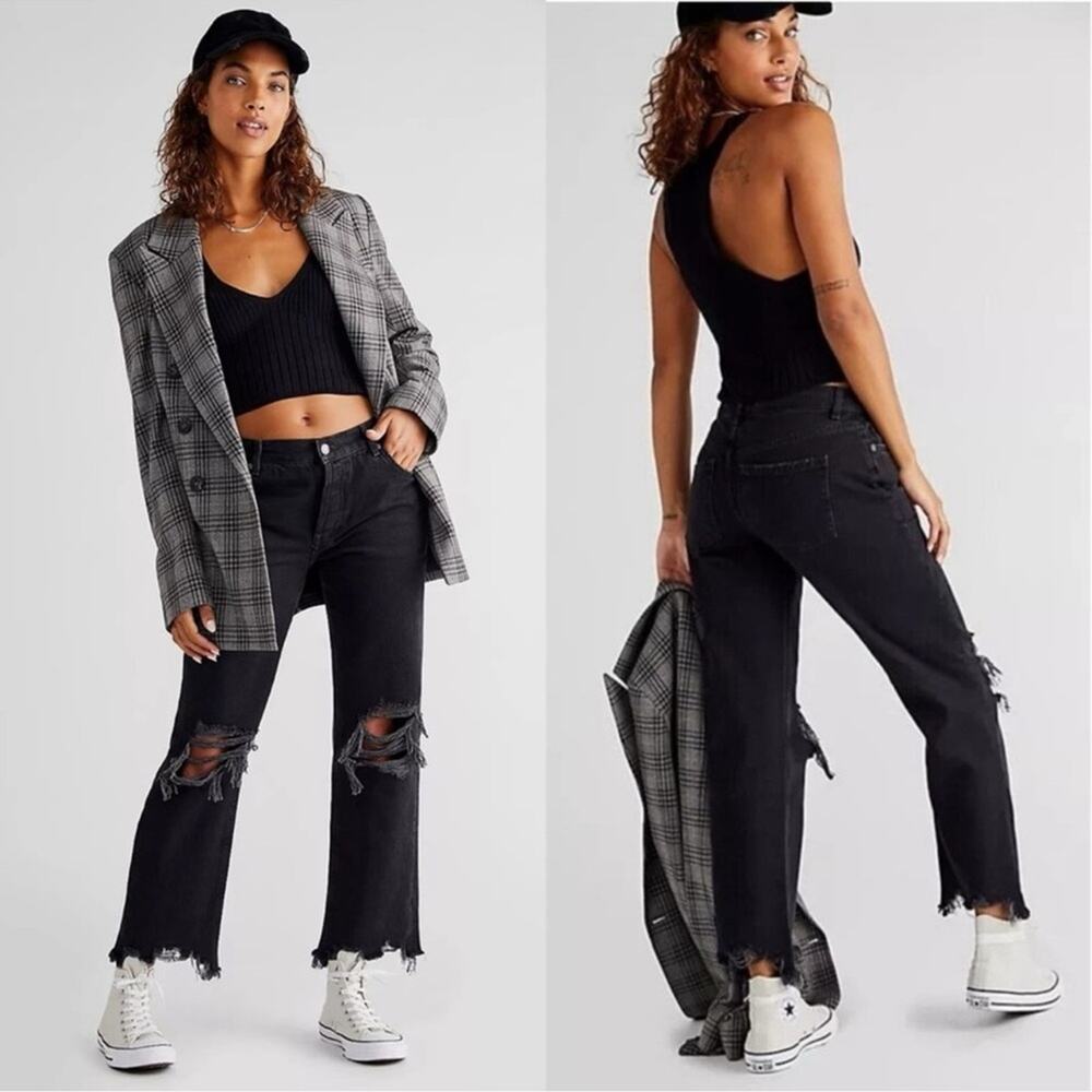 Free People We The Free 27 Black Distressed Frayed Mid Rise Maggie Straight Jean